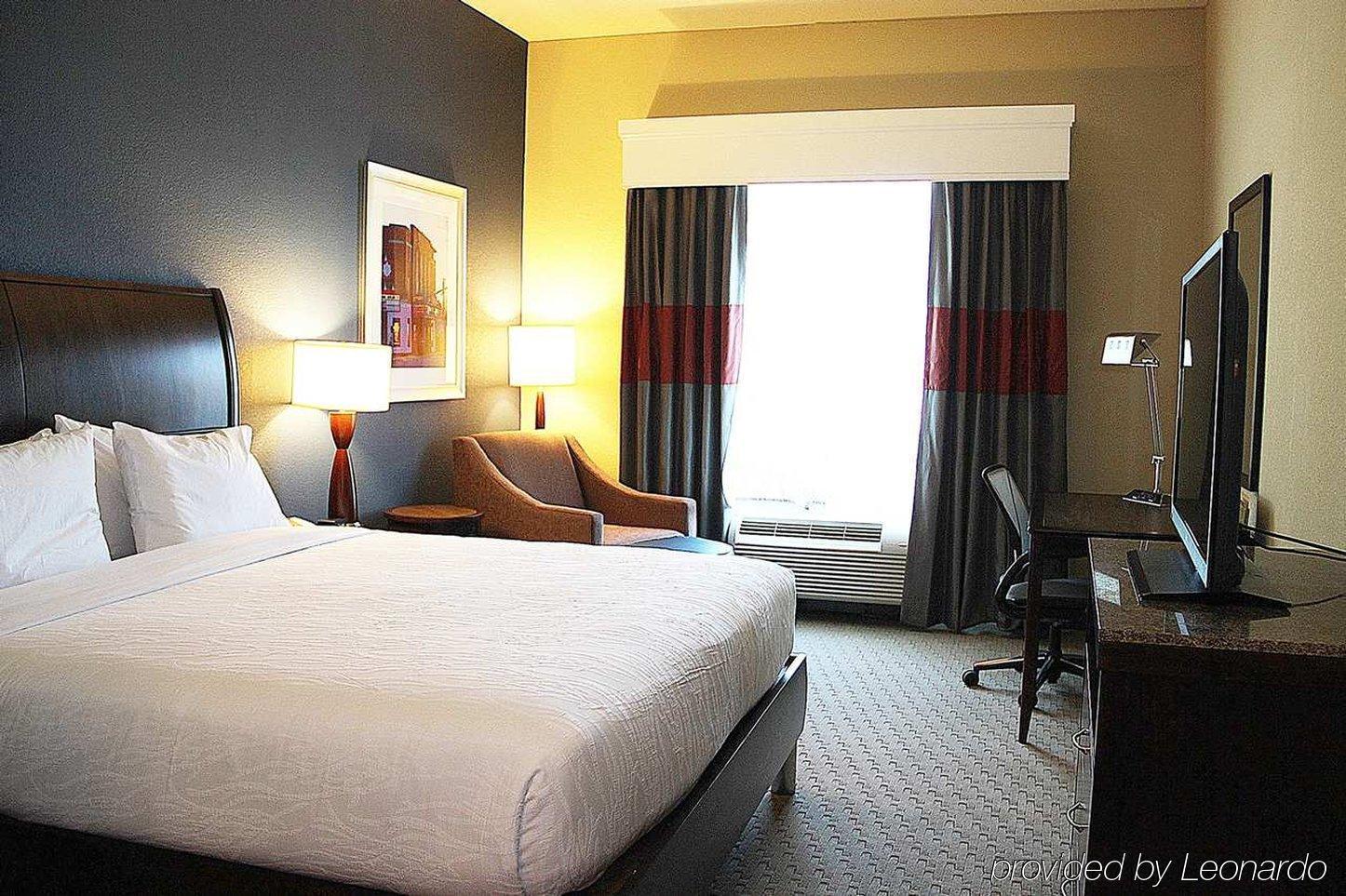 Hilton Garden Inn Falls Church Kültér fotó